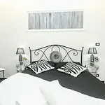 L\' Atelier Comodo Al Centro - Parcheggio Privato - Zona Ospedale San Martino